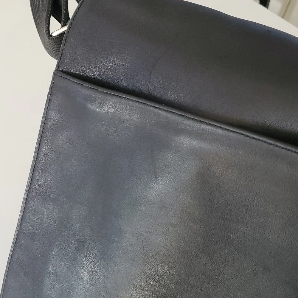 Coach Men's Large Leather Messenger Bag